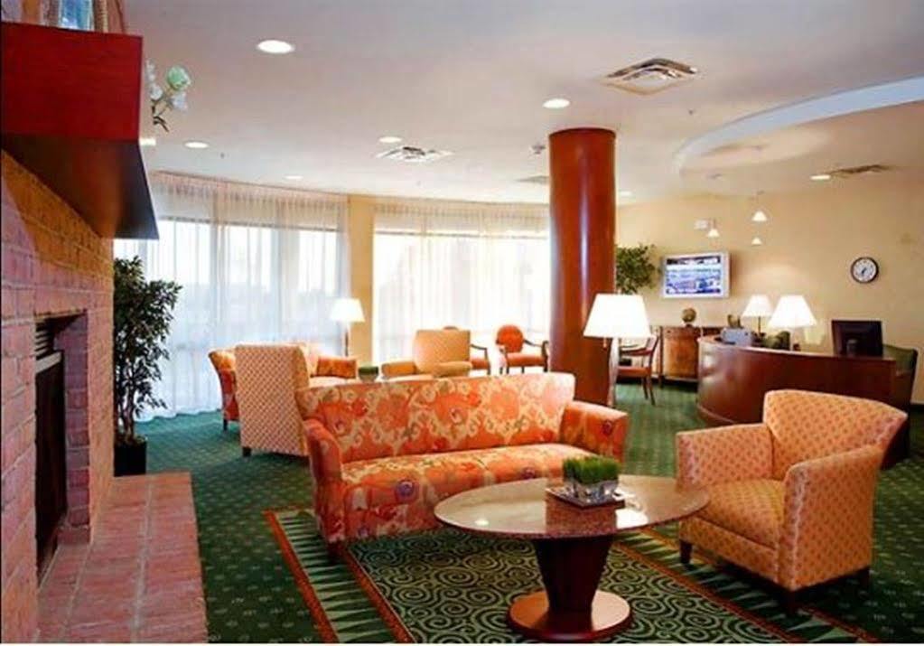 Courtyard By Marriott Memphis Southaven Hotel Exterior photo